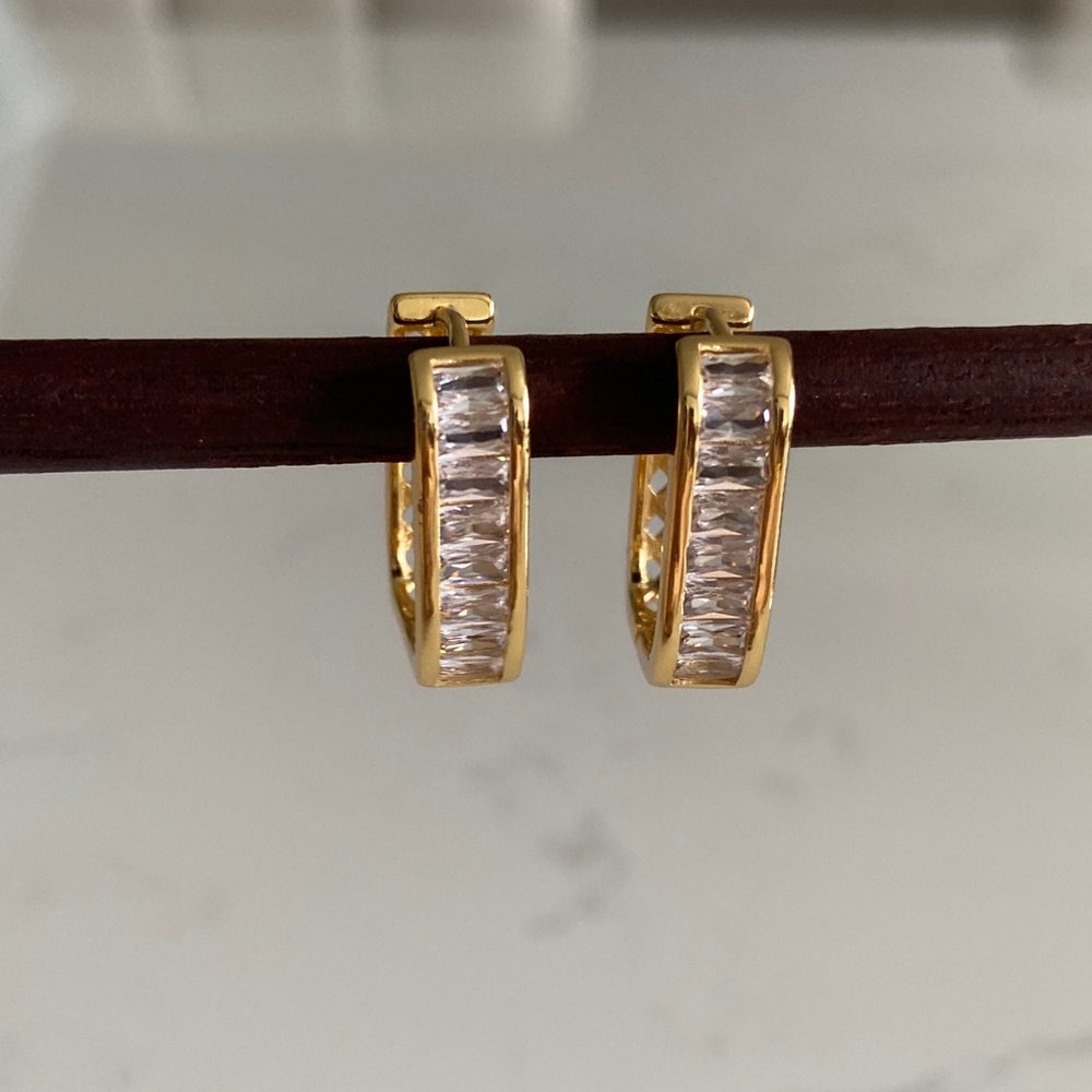 LVC Jewelry • Rectangular Baguette Crystal Hoops